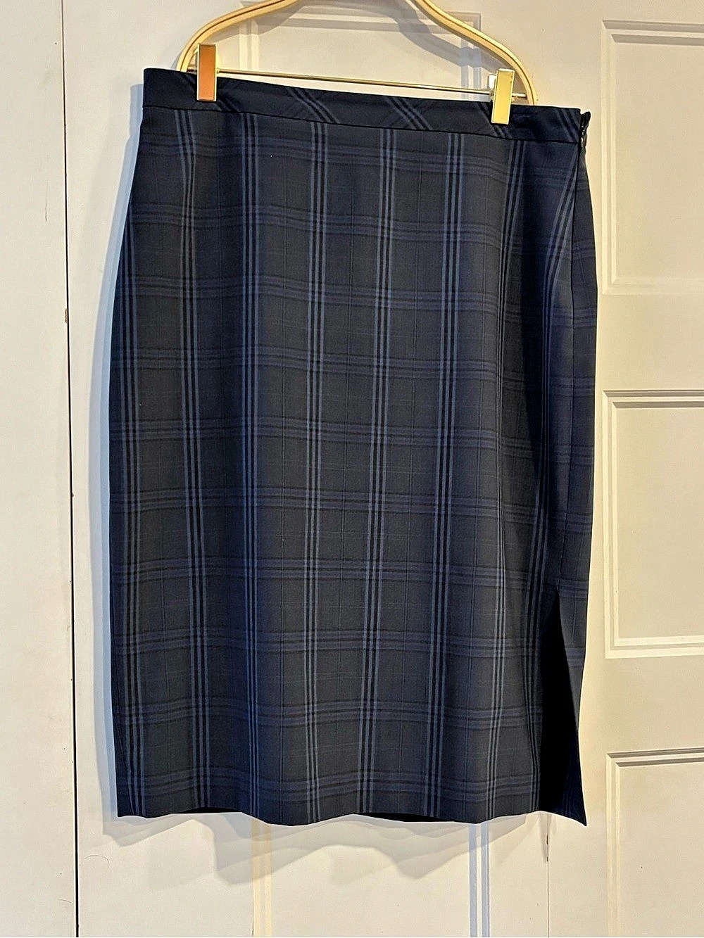 Wool Plaid Midi Skirt in Blue & Black Size 10 Banana Republic